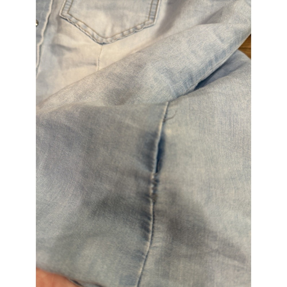 Cavalini Light Wash Denim Snap Button Western Shirt Womens XL Y2K Chambray Rodeo - Picture 4 of 9